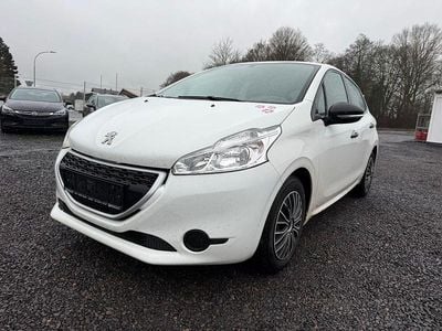 Gebraucht Peugeot 208 Access 68 PS (50 kW) 2014 Weiß Kleinwagen