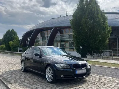 Gebraucht BMW 318 143 PS (105 kW) 2009 Schwarz Limousine