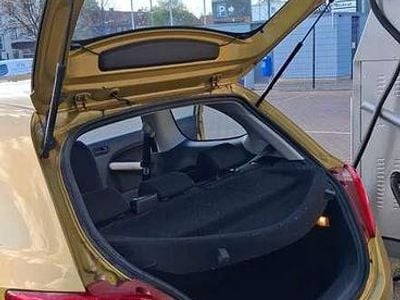 Begagnad Mazda 121 Comfort 50 HK (36 kW) 2009 Sedan