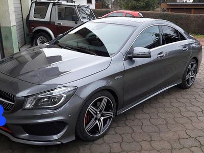 Grau Gebraucht 2015 Mercedes CLA250 AMG Limousine | 19.900 € (Superpreis)