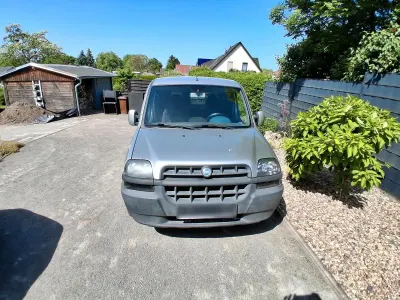 Gebraucht Fiat Doblò 64 PS (47 kW) 2004 Silber Van / Kleinbus