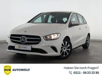 Gebraucht Mercedes B180 136 PS (100 kW) 2022 Weiß Van / Kleinbus