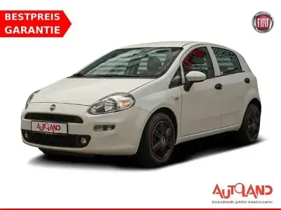 Gebraucht Fiat Punto Young 69 PS (50 kW) 2016 Weiß Kleinwagen