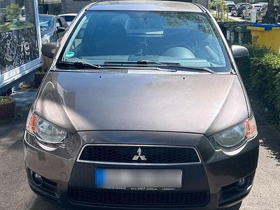 Usata Mitsubishi Colt 95 CV (69 kW) 2011 Marrone Utilitaria