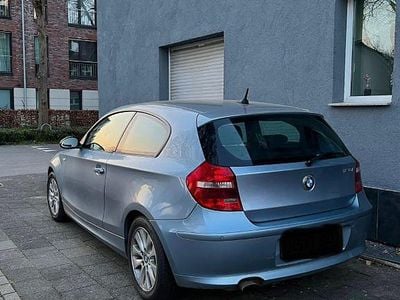 Gebraucht BMW 120 Sport Line 170 PS (125 kW) 2009 Blau Kleinwagen