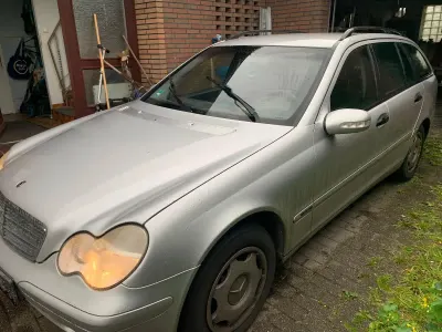 Gebraucht Mercedes C200 163 PS (119 kW) 2003 Silber Kombi