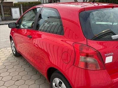 Occasion Toyota Yaris 69 PK (50 kW) 2007 Zwart Hatchback