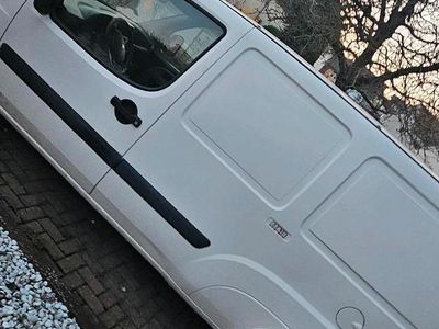 Gebraucht Fiat Doblò 90 PS (66 kW) 2008 Weiß Van / Kleinbus
