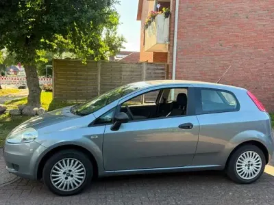 Gebraucht Fiat Grande Punto 65 PS (47 kW) 2007 Silber Kleinwagen