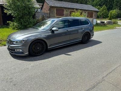 Gebraucht VW Passat 239 PS (175 kW) 2017 Grau Kombi
