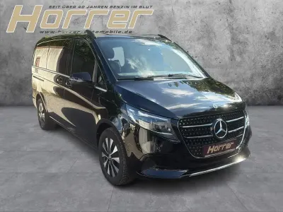 Gebraucht Mercedes V300 Avantgarde 237 PS (174 kW) 2024 Obsidianschwarz metallic Van / Kleinbus