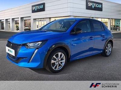 Gebraucht Peugeot e-208 Allure 100 kW (136 PS) 2023 Vertigo blau (metallic) Kleinwagen