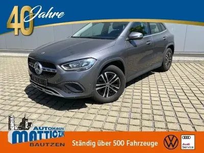 Używany Mercedes GLA180 Style 136 KM (100 kW) 2023 Szary SUV