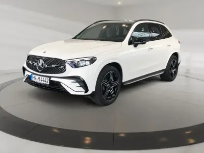 Używany Mercedes GLC300 269 KM (197 kW) 2026 Biały SUV