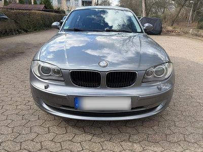 Usata BMW 120 140 CV (102 kW) 2009 Grigio Utilitaria