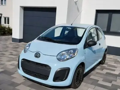 Gebraucht Citroën C1 Attraction 68 PS (50 kW) 2013 Blau Kleinwagen