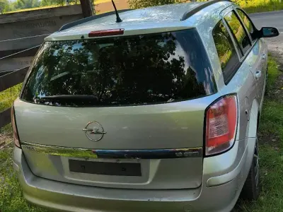 Gebraucht Opel Astra 120 PS (88 kW) 2008 Kombi