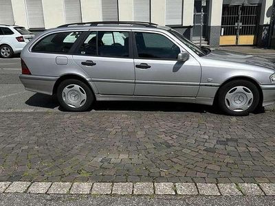 Mercedes C180