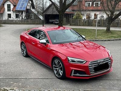 Gebraucht Audi S5 Comfort 354 PS (260 kW) 2016 Rot Coupé