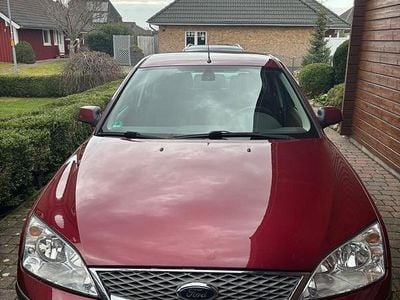 Gebraucht Ford Mondeo 125 PS (91 kW) 2005 Rot Limousine