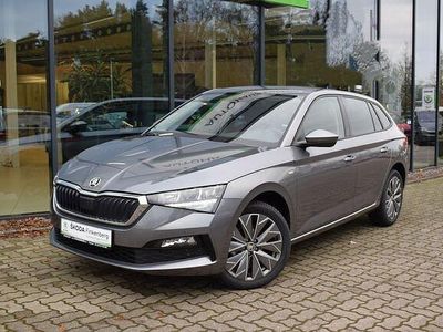 Gebraucht Skoda Scala Tour 95 PS (69 kW) 2023 Graphite grau metallic met. graphite grau metallic met. Kleinwagen