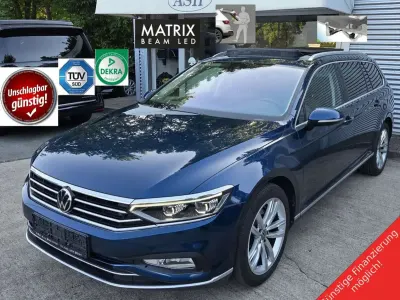 Gebraucht VW Passat 200 PS (147 kW) 2022 Blau Kombi