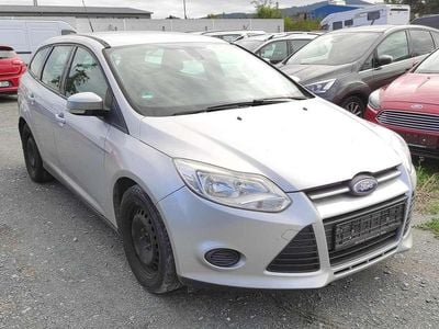 Gebraucht Ford Focus Trend 116 PS (85 kW) 2014 Polarsilber metallic Kombi