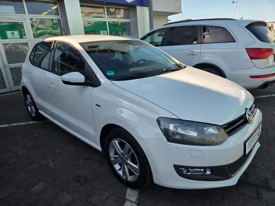 Usata VW Polo Life 75 CV (55 kW) 2014 Bianco Utilitaria