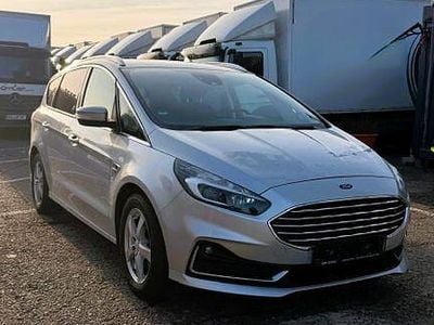 Second-hand Ford S-MAX Titanium 150 CP (110 kW) 2020 Argintiu Monovolum
