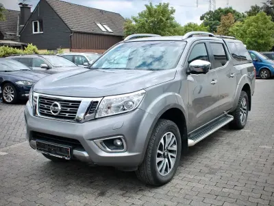 Gebraucht Nissan Navara Tekna 190 PS (139 kW) 2016 Grau Pickup