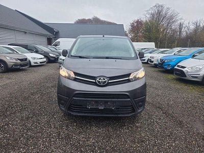 Gebraucht Toyota Proace 122 PS (89 kW) 2018 Grau Van / Kleinbus