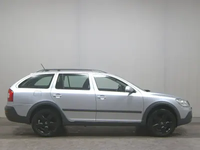 Brugt Skoda Octavia 140 HK (102 kW) 2012 Sølv Stationcar