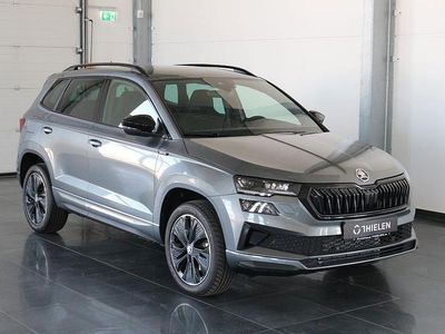 Neu Skoda Karoq SportLine 150 PS (110 kW) 2026 Grau SUV