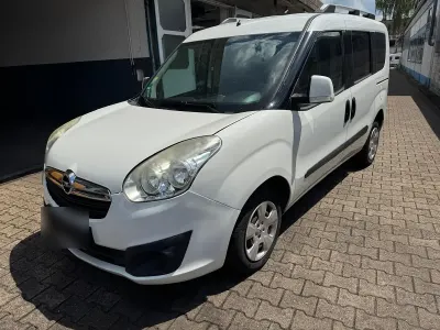 Gebraucht Opel Combo Edition 90 PS (66 kW) 2015 Weiß Van / Kleinbus