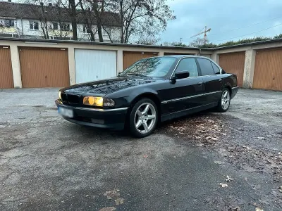 Gebraucht BMW 740 292 PS (214 kW) 1995 Schwarz Limousine