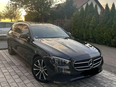 Gebraucht Mercedes E300 306 PS (225 kW) 2021 Schwarz Kombi