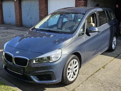 Gebraucht BMW 220 Gran Tourer Advantage 192 PS (141 kW) 2016 Grau Van / Kleinbus