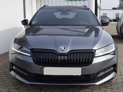 Gebraucht Skoda Superb SportLine 200 PS (147 kW) 2024 Grau Kombi