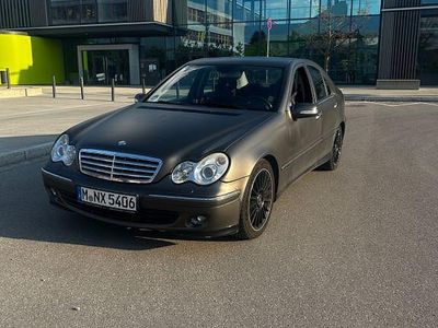 Gebraucht Mercedes C180 143 PS (105 kW) 2005 Grau Limousine