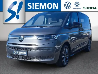 Gebraucht VW Multivan Style 150 PS (110 kW) 2022 Grau Van / Kleinbus