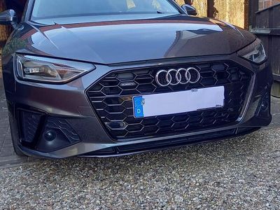 Gebraucht Audi A4 S-Line 190 PS (139 kW) 2020 Grau Kombi