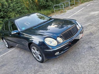 Mercedes E270