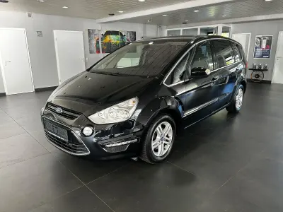 Second-hand Ford S-MAX Titanium 200 CP (147 kW) 2013 Negru Monovolum