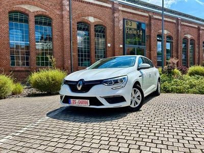 Gebraucht Renault Mégane GrandTour Life 116 PS (85 kW) 2019 Weiß Kombi