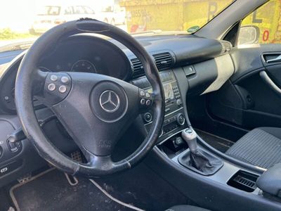 Mercedes C230