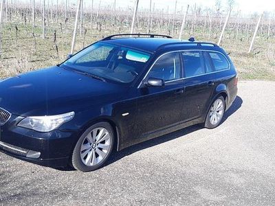 Gebraucht BMW 525 197 PS (144 kW) 2008 Schwarz Kombi