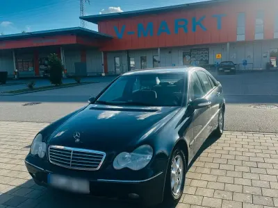 Gebraucht Mercedes C200 116 PS (85 kW) 2004 Schwarz Limousine
