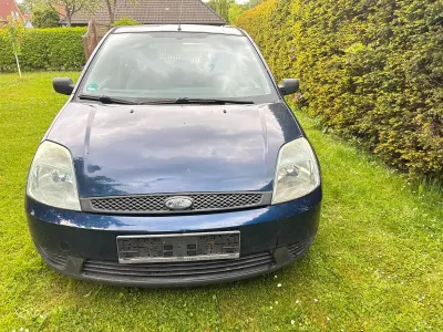 Gebraucht Ford Fiesta 60 PS (44 kW) 2003 Blau Kleinwagen