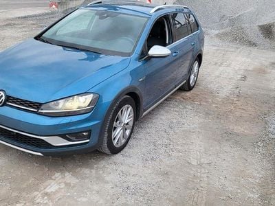 Gebraucht VW Golf Alltrack 184 PS (135 kW) 2016 Blau Kombi