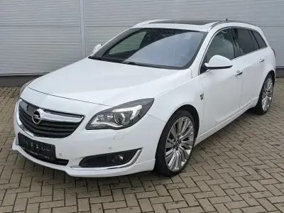 Gebraucht Opel Insignia Innovation 194 PS (142 kW) 2015 Weiß Kombi